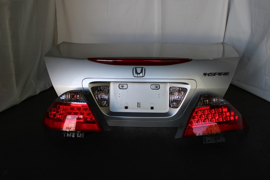JDM 20062007 HONDA ACCORD INSPIRE SEDAN UC1 TRUNK & TAIL LIGHTS